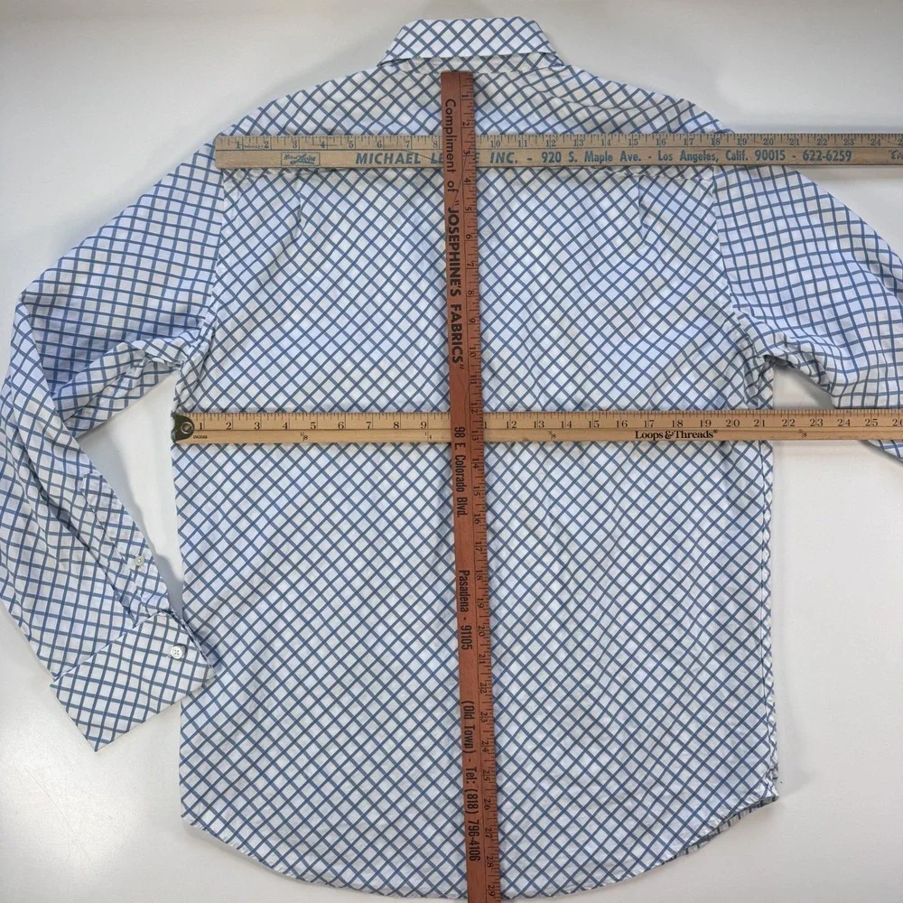 BANANA REPUBLIC Long Sleeve Button Up Shirt Mens 15-15 1/2 Med Blue Pattern
